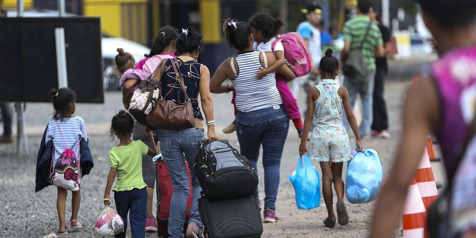 Brasil: venezuelanas têm dificuldade de integração socioeconômica